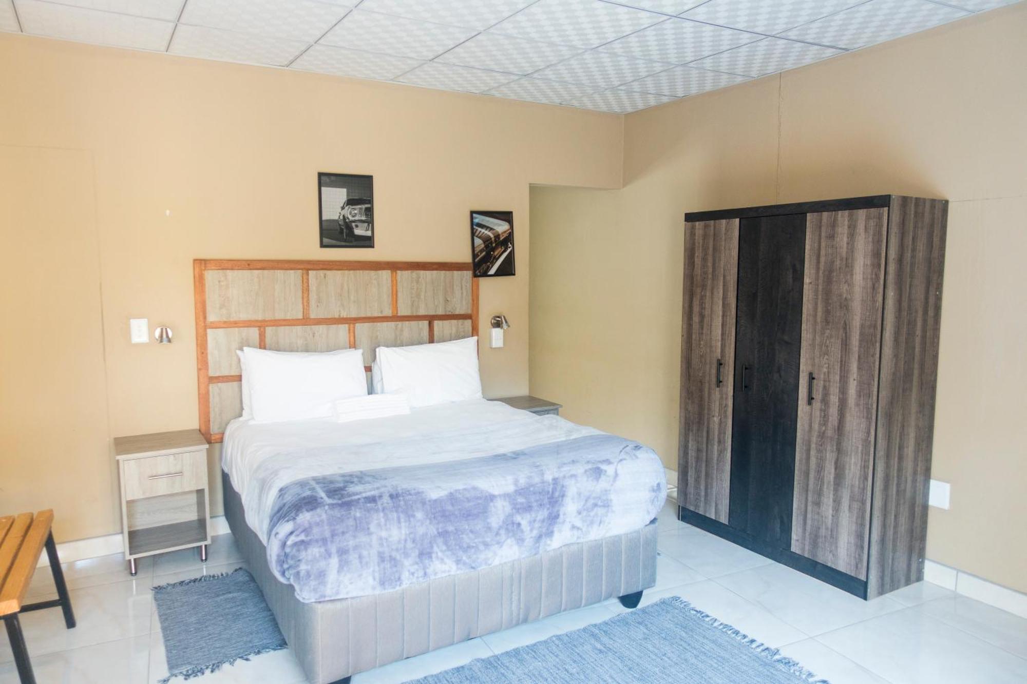 Ondangwa Rest Camp Bed & Breakfast Dış mekan fotoğraf